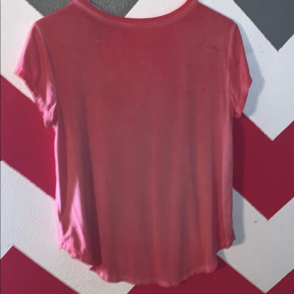 A&E Salmon Pink Favorite V-Neck T - Picture 4 of 4